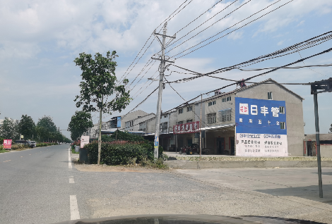 修武如何能保证墙体广告的醒目性？